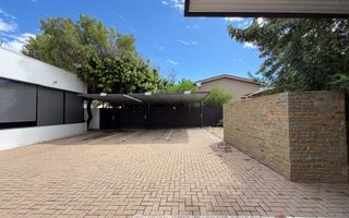 Office / Retail / Mixed Use To Rent in Klein Windhoek, Windh...