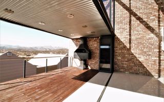 Townhouse To Rent in Avis, Windhoek