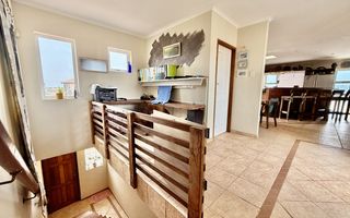 House For Sale in Henties Bay