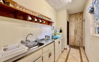 House For Sale in Henties Bay