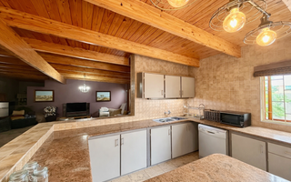 House For Sale in Henties Bay