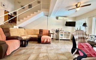 Townhouse For Sale in Kleine Kuppe, Windhoek