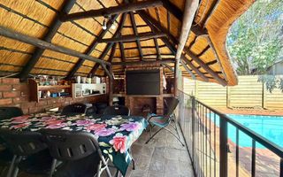 Townhouse For Sale in Kleine Kuppe, Windhoek