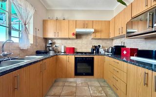 Townhouse For Sale in Kleine Kuppe, Windhoek