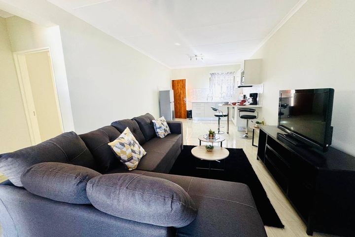 Townhouse For Sale in Wanaheda, Windhoek