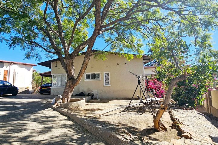 House For Sale in Klein Windhoek, Windhoek