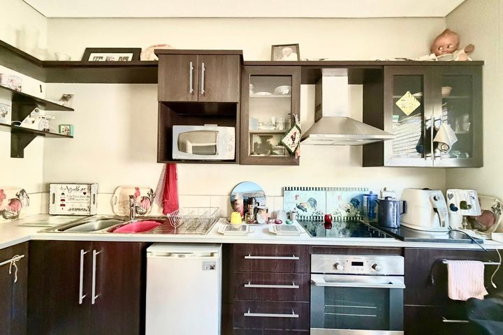 Townhouse For Sale in Eros, Windhoek