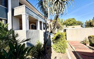 House For Sale in Luxury Hill, Windhoek