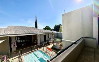 House For Sale in Luxury Hill, Windhoek