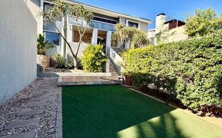 House For Sale in Luxury Hill, Windhoek