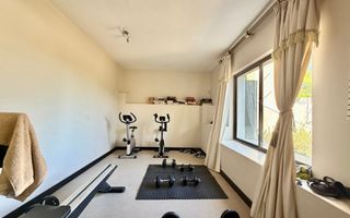 House For Sale in Luxury Hill, Windhoek