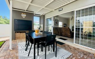 Townhouse For Sale in Avis