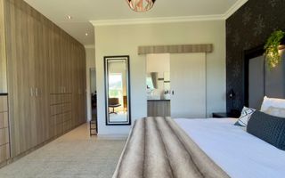 Townhouse For Sale in Avis