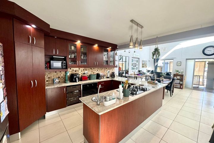 House For Sale in Elisenheim, Windhoek