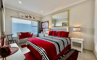 House For Sale in Henties Bay