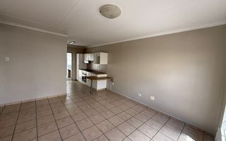 Townhouse For Sale in Pioneerspark, Windhoek
