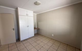 Townhouse For Sale in Pioneerspark, Windhoek