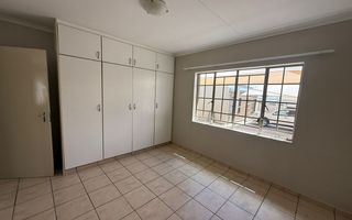 Townhouse For Sale in Pioneerspark, Windhoek