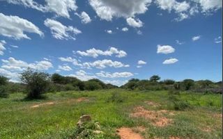 Small Holding / Plot For Sale in Hochfeld