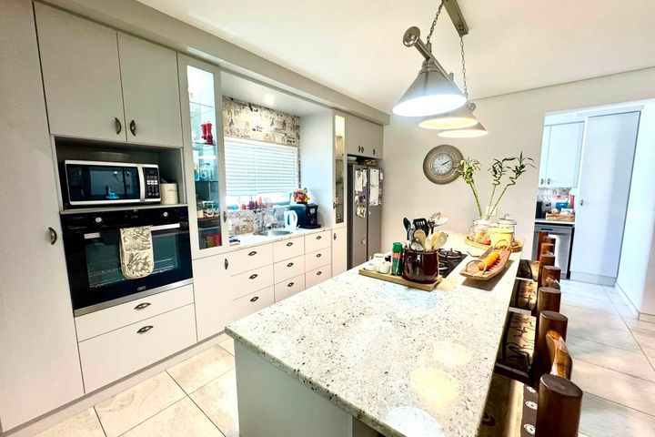 House For Sale in Elisenheim, Windhoek