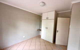 Townhouse For Sale in Pioneers Park Ext 1, Windhoek