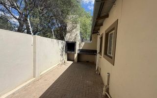 Townhouse For Sale in Pioneers Park Ext 1, Windhoek