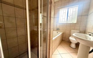 Townhouse For Sale in Pioneers Park Ext 1, Windhoek