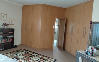 House For Sale in Henties Bay