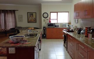 House For Sale in Henties Bay