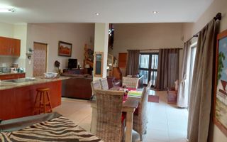 House For Sale in Henties Bay