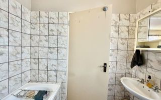 Townhouse For Sale in Kleine Kuppe, Windhoek