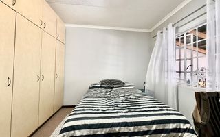 Townhouse For Sale in Kleine Kuppe, Windhoek