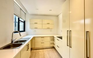 Townhouse For Sale in Klein Windhoek, Windhoek
