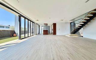 Townhouse For Sale in Klein Windhoek, Windhoek