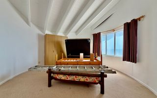 House For Sale in Henties Bay