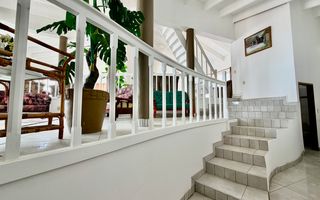 House For Sale in Henties Bay
