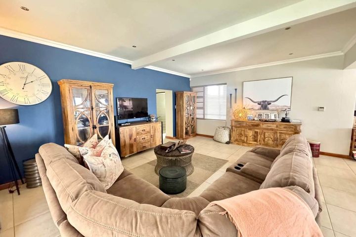 House For Sale in Elisenheim, Windhoek
