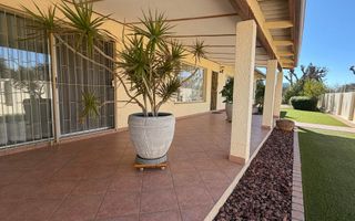 House For Sale in Suiderhof, Windhoek
