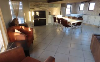 Townhouse To Rent in Long Beach