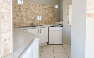 Townhouse To Rent in Long Beach