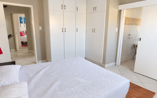 Townhouse To Rent in Long Beach