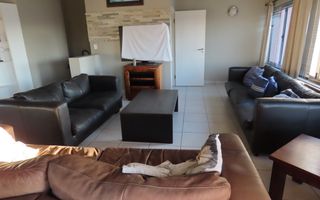 Townhouse To Rent in Long Beach