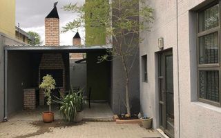 Townhouse To Rent in Klein Windhoek, Windhoek