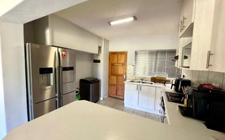 Apartment/Penthouse For Sale in Elisenheim, Windhoek