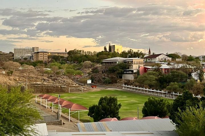 Apartment / Penthouse To Rent in Klein Windhoek, Windhoek