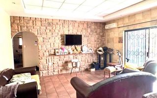 Office / Retail / Mixed Use For Sale in Windhoek West, Windh...