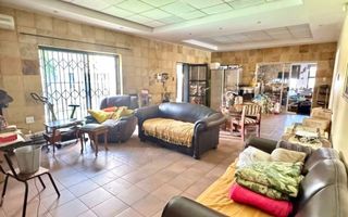 Office / Retail / Mixed Use For Sale in Windhoek West, Windh...